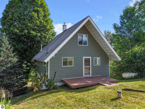 7192 Skylark Lane, Cadillac, MI, 49601 | Card Image