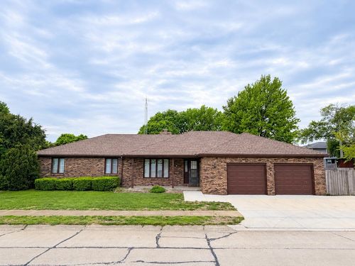 1015 6th St, Columbus, NE, 68601-7122 | Card Image