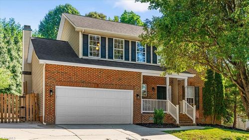3611 Hancock Dr, Greensboro, NC, 27410-9163 | Card Image