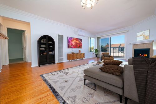 apt-204-3516 E Ransom St, Long Beach, CA, 90804-2616 | Card Image