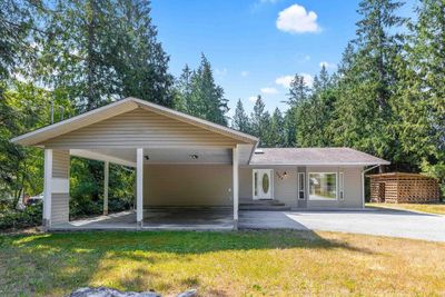 7963 Southwood Rd, House other with 3 bedrooms, 2 bathrooms and 10 parking in Halfmoon Bay BC | Image 3