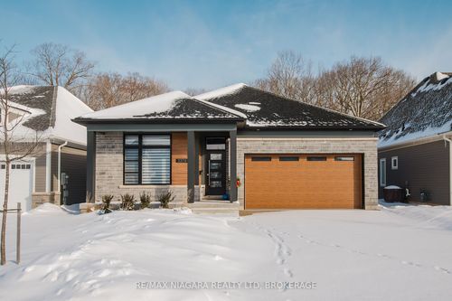 3376 Whispering Woods Trail, Ridgeway, ON, L0S1N0 | Card Image