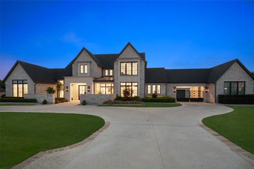 913 Barksdale Creek Ln, Fairview, TX, 75069-9424 | Card Image