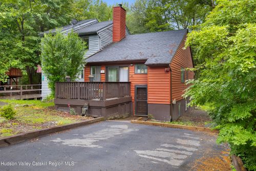 33 Meadowlark Ln, Woodridge, NY, 12789-5813 | Card Image