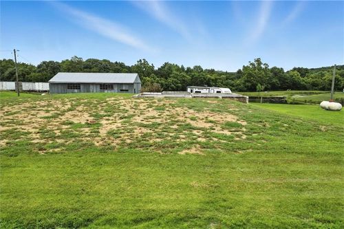 43222 Highway K, Richmond, MO, 64085-8143 | Card Image