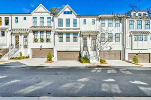 5858 Westin Rd, Sandy Springs, GA, 30328-4989 | Card Image