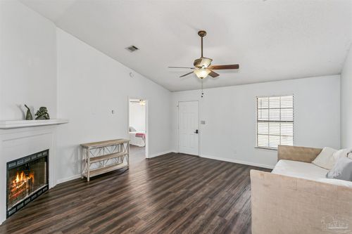 4720 Kitty Hawk Cir, Gulf Breeze, FL, 32563-9289 | Card Image