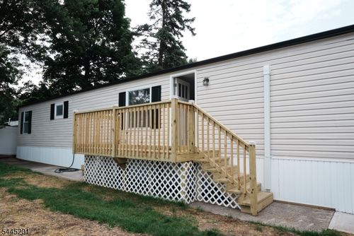15 3rd St, Wayne, NJ, 07470-7339 | Card Image