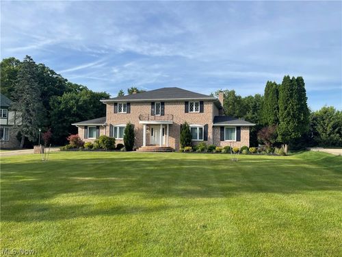 7947 Orianna St, Brecksville, OH, 44141-1317 | Card Image