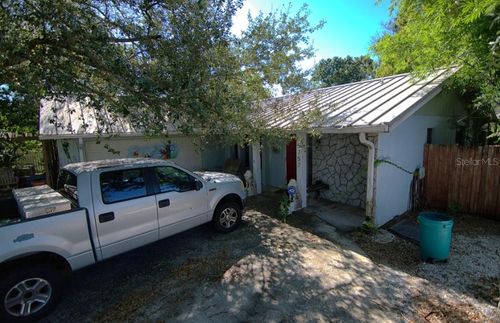 5757 Whistlewood Cir, SARASOTA, FL, 34232-6017 | Card Image