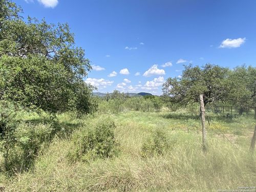 000 Mockingbird Ln, Camp Wood, TX, 78833 | Card Image