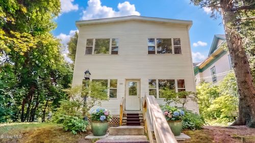 101 S Pine Ave, Albany, NY, 12208-2261 | Card Image