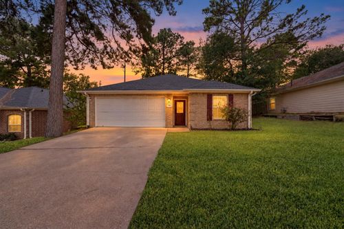 146 Hidden Valley Cir, Huntsville, TX, 77340-1700 | Card Image