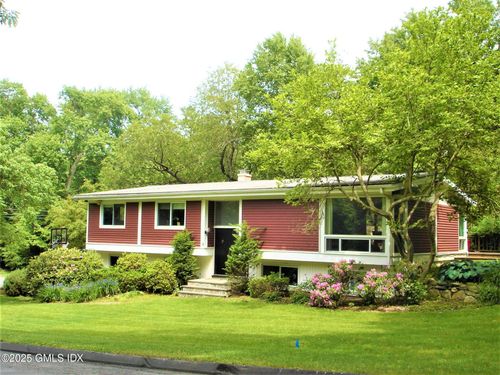 4 Split Timber Pl, Riverside, CT, 06878-1017 | Card Image