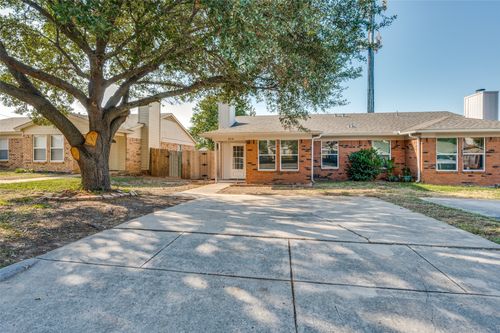 830 Woodland Ct, Kennedale, TX, 76060-5465 | Card Image