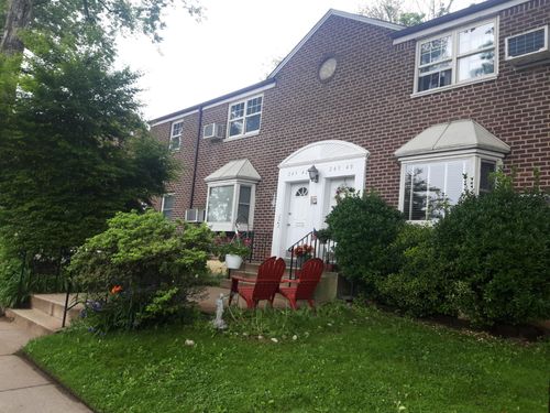 2-249 57th Ave, Little Neck, NY, 11362-2057 | Card Image