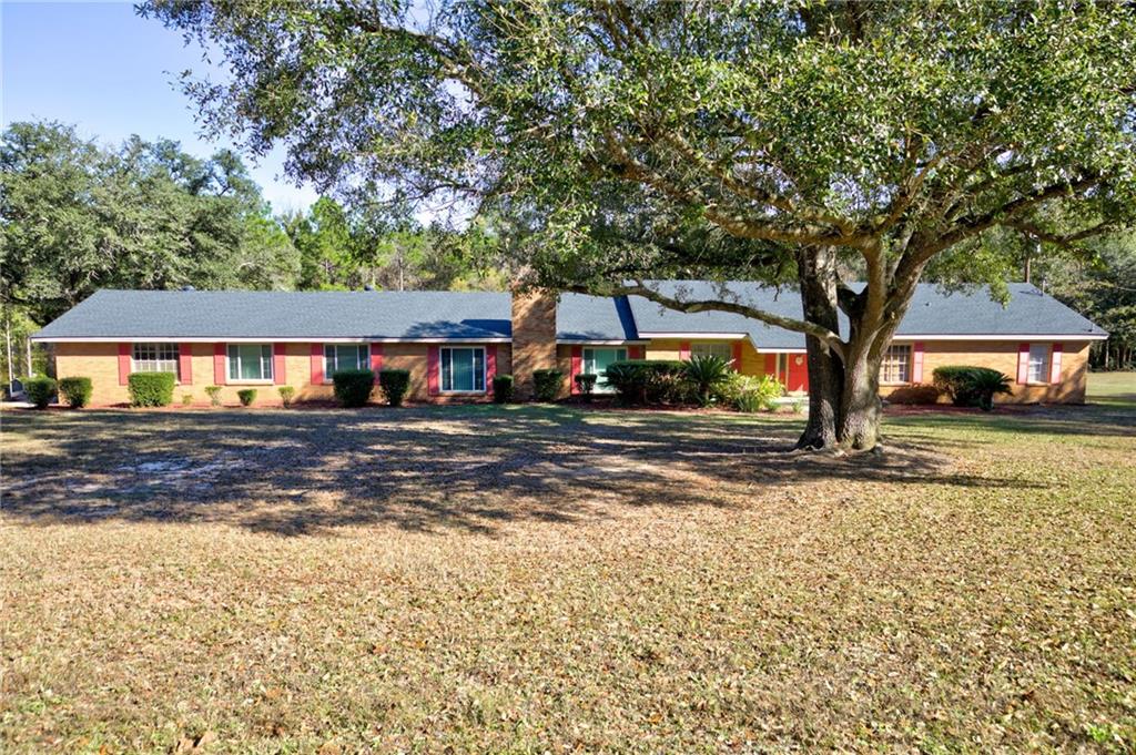 Lockwood Dr, Grand Bay, AL 36541