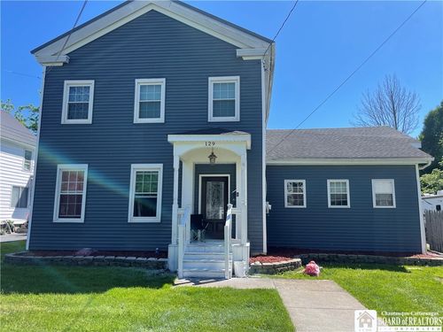 129 Eagle Street, Pomfret, NY, 14063 | Card Image