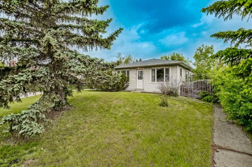 504 1 Ave Ne, Airdrie, AB, T4B1R1 | Card Image