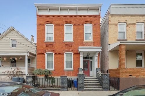 13 W 16th St, Bayonne, NJ, 07002-3601 | Card Image