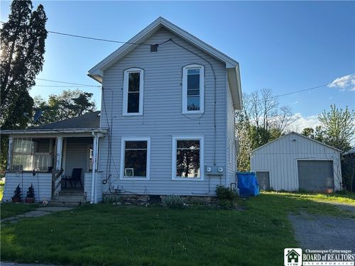 36 Pearl St, Forestville, NY, 14062-9513 | Card Image