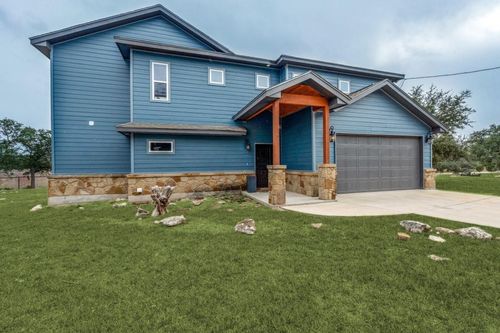 443 Big Bend Dr, Canyon Lake, TX, 78133-2904 | Card Image