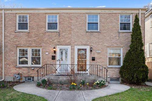 2310 Brown Ave, Evanston, IL, 60201-2524 | Card Image
