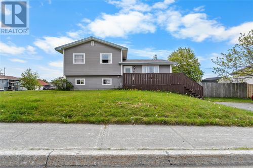 42 Carlisle Dr, Paradise, NL, A1L1E7 | Card Image