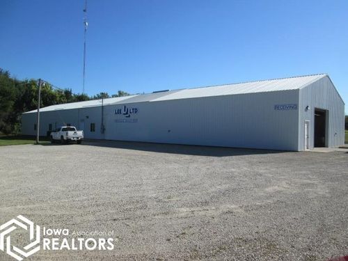 1808 4th Ave Ne, Belmond, IA, 50421-1307 | Card Image