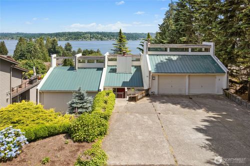 2838 170th Ave Se, Bellevue, WA, 98008-5636 | Card Image