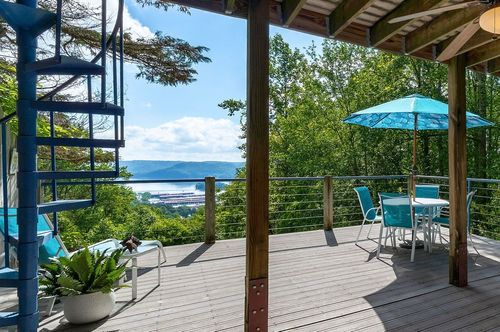 110 Ashburn Cir, Lancaster, TN, 38569-6278 | Card Image