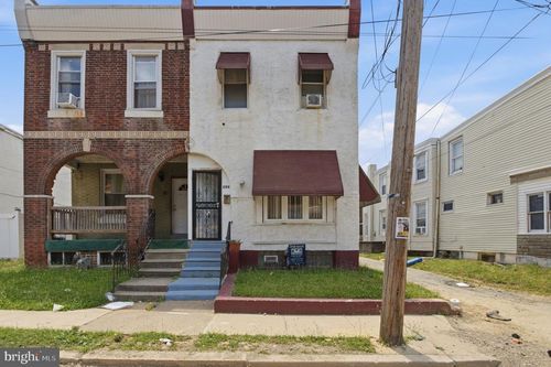 208 Walnut St, DARBY, PA, 19023-2942 | Card Image