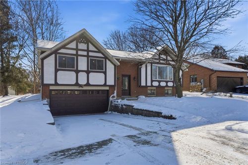 37 Victor Blvd, St George, ON, N0E1N0 | Card Image