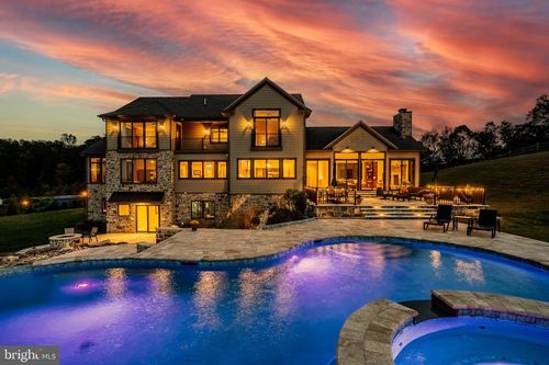 45 Wyndemere Lake Dr, CHESTER SPRINGS, PA, 19425-3608 | Card Image