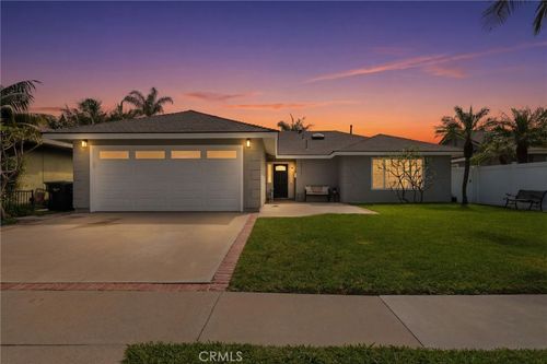 14872 Vanguard Ln, Huntington Beach, CA, 92647-2347 | Card Image