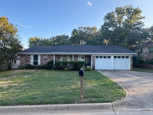 8408 Brookview Dr, North Richland Hills, TX, 76182-3607 | Card Image