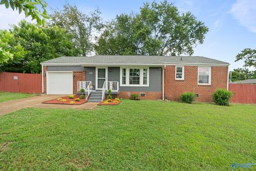 2108 Wharton Rd Nw, Huntsville, AL, 35810-2353 | Card Image