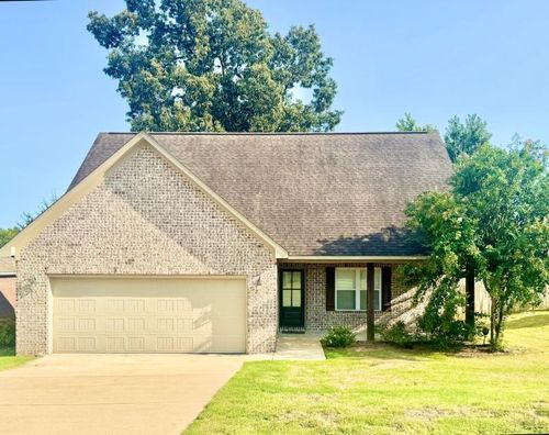 235 Forest Glen Dr., Oxford, MS, 38655 | Card Image