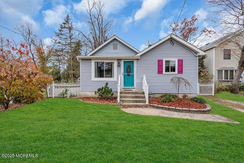 79 Frederick Ave, Howell, NJ, 07731-8565 | Card Image