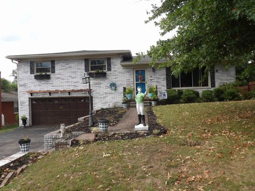 2741 Jackson Ave, Ashland, KY, 41102-6031 | Card Image
