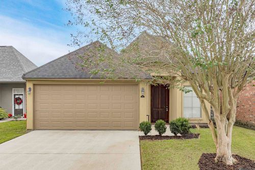 633 Fall Creek Dr, Baton Rouge, LA, 70810-6191 | Card Image
