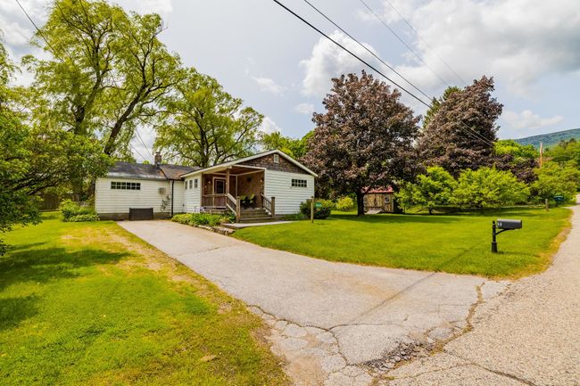 69 Hillvale Dr, House other with 4 bedrooms, 2 bathrooms and null parking in Manchestr Ctr VT | Image 4