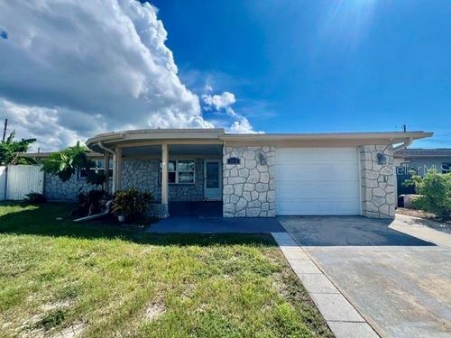 3916 Cedarwood Dr, HOLIDAY, FL, 34691-3420 | Card Image