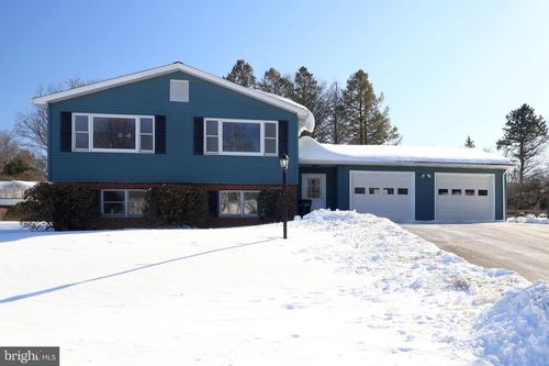 1036 Karmel St, BOALSBURG, PA, 16827-1649 | Card Image