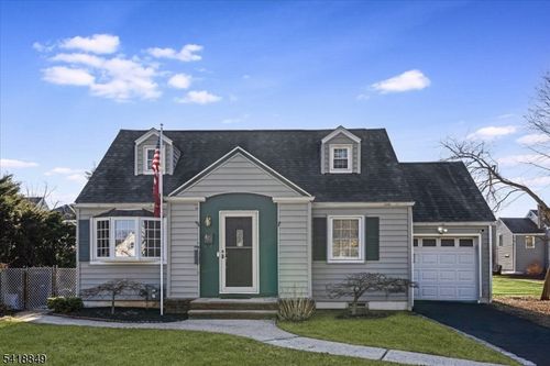 426 Brook Ct, Plainfield, NJ, 07060-1311 | Card Image