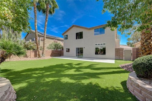 2558 Williamsburg St, Henderson, NV, 89052-4932 | Card Image