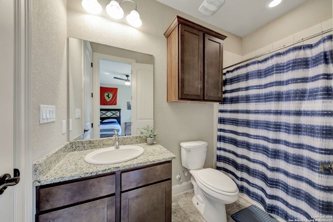 211 Comal Run, House other with 3 bedrooms, 4 bathrooms and null parking in Bulverde TX | Image 19