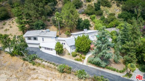 5249 Escalante Dr, La Canada Flintridge, CA, 91011-1326 | Card Image