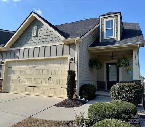 119 Canter Ln, Mooresville, NC, 28115-8121 | Card Image
