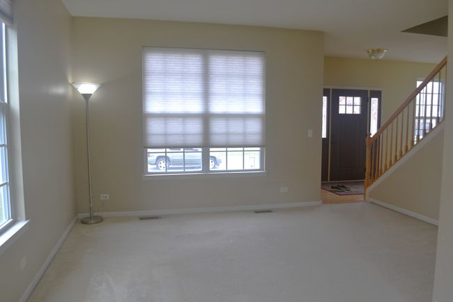 269 Hampton Rd, House other with 3 bedrooms, 3 bathrooms and 2 parking in Sugar Grove IL | Image 4